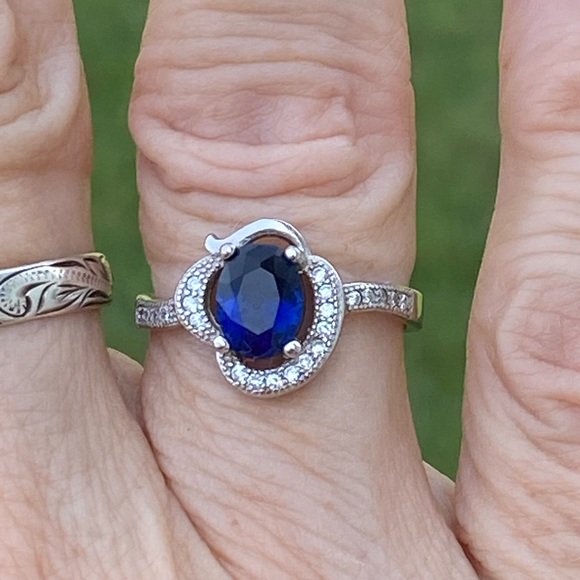 Simulated sapphire sterling silver ring with zircon accents size 8 - Picture 3 of 13